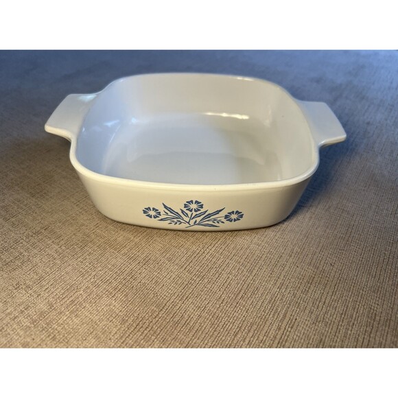 Vintage Corning Ware Blue Cornflower 1 Quart Square Baking Dish USA Ovenware Han - Picture 1 of 5